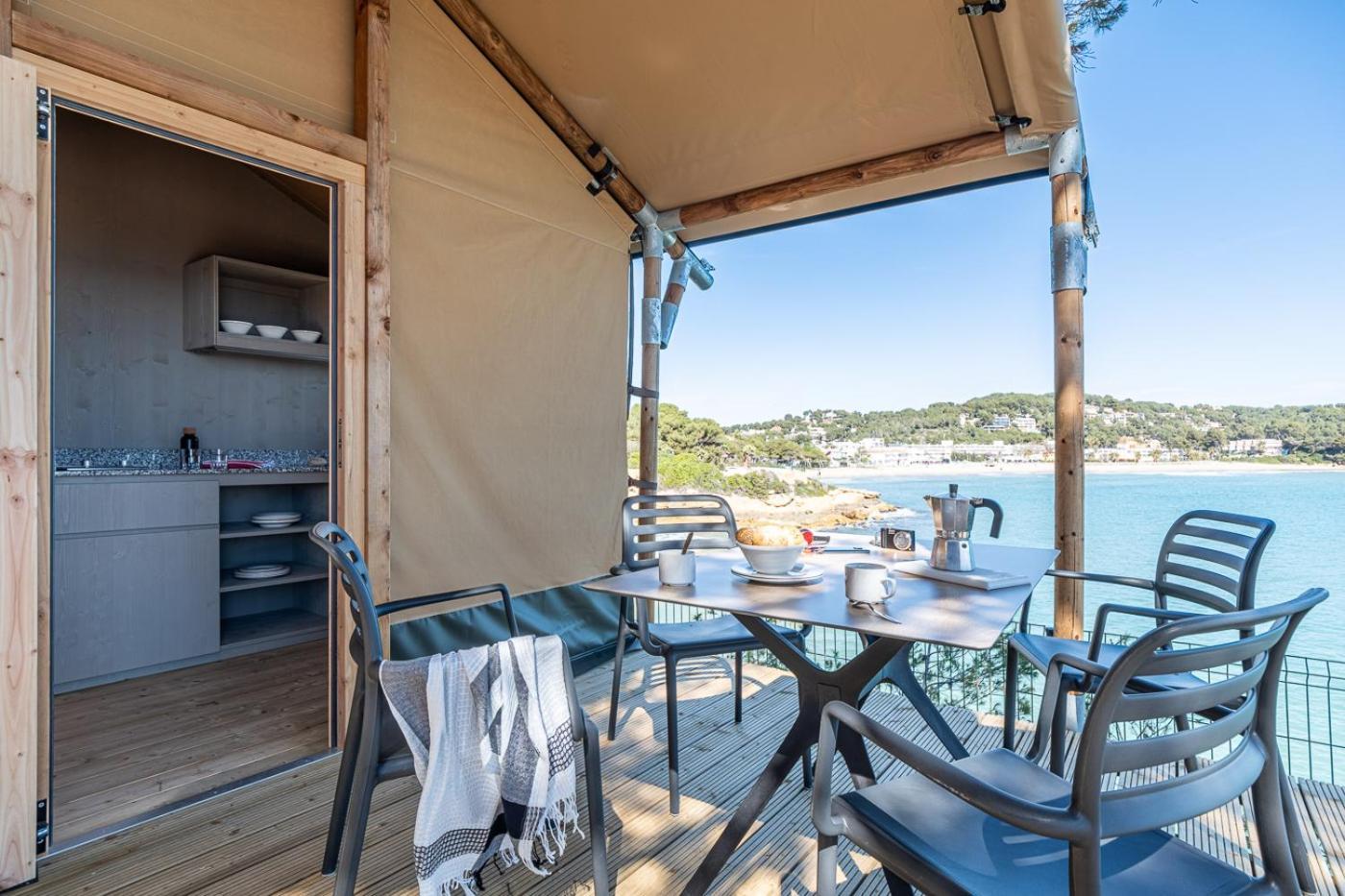 Camping Estival Torre De La Mora Tamarit Exteriör bild
